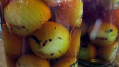 Easy Homemade Pickled Onions