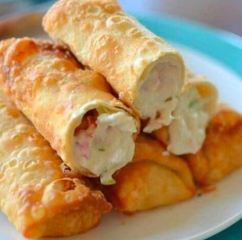 Crab Rangoon Egg Rolls: A Fusion of Flavors