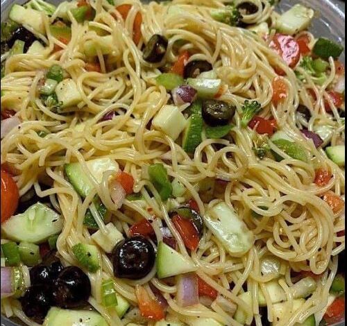 Refreshing California Spaghetti Salad: The Ultimate Summer Dish!