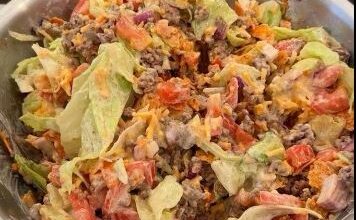 The Ultimate Dorito Taco Salad Recipe: A Flavorful Fiesta in Your Kitchen!