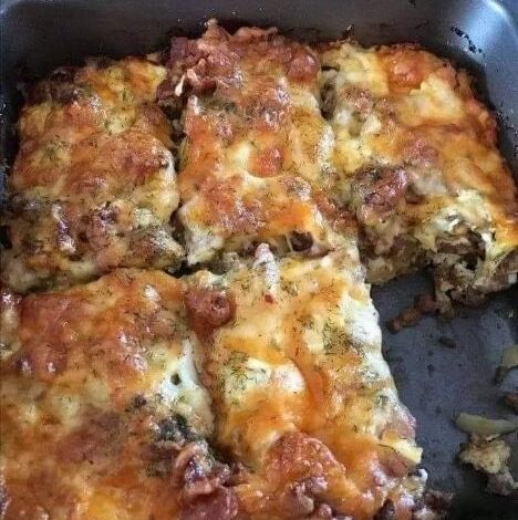 LOW-CARB BACON CHEESEBURGER CASSEROLE