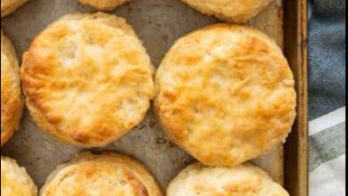 Fluffy and Irresistible: Homemade Buttermilk Biscuits